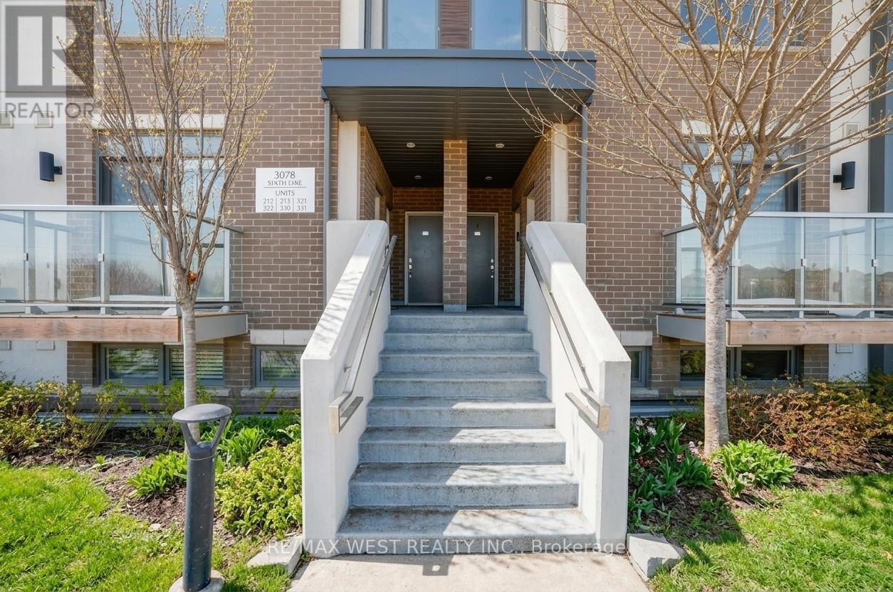 321 - 3078 Sixth Line, Oakville, Ontario  L6M 1P8 - Photo 2 - W12850848