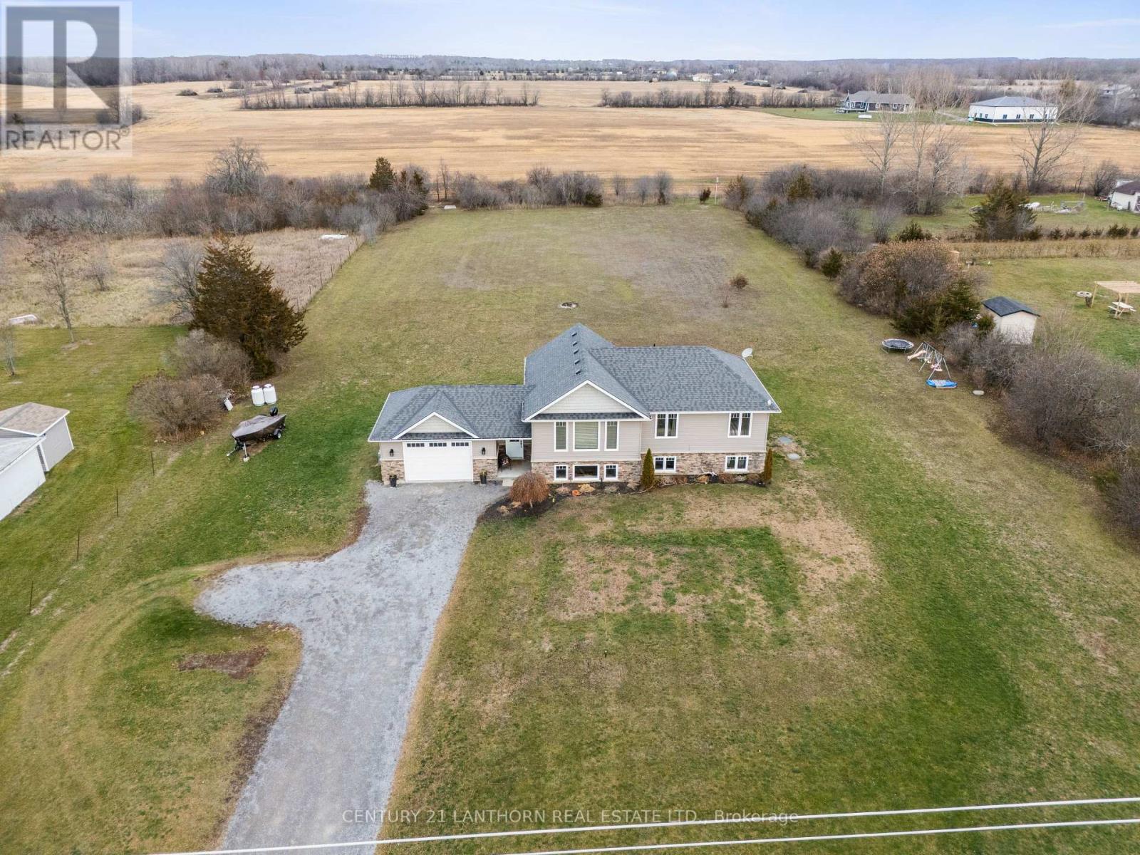 20846 Loyalist Parkway, Prince Edward County, Ontario  K0K 1T0 - Photo 3 - X12712124