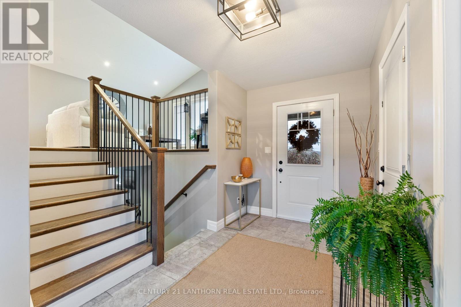 20846 Loyalist Parkway, Prince Edward County, Ontario  K0K 1T0 - Photo 6 - X12712124