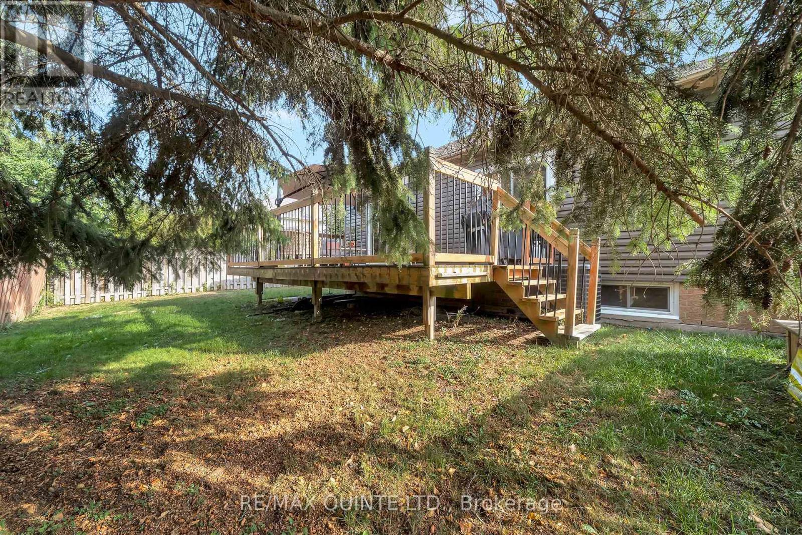 2 Marchmont Place, Belleville, Ontario  K8P 5E4 - Photo 32 - X13051240