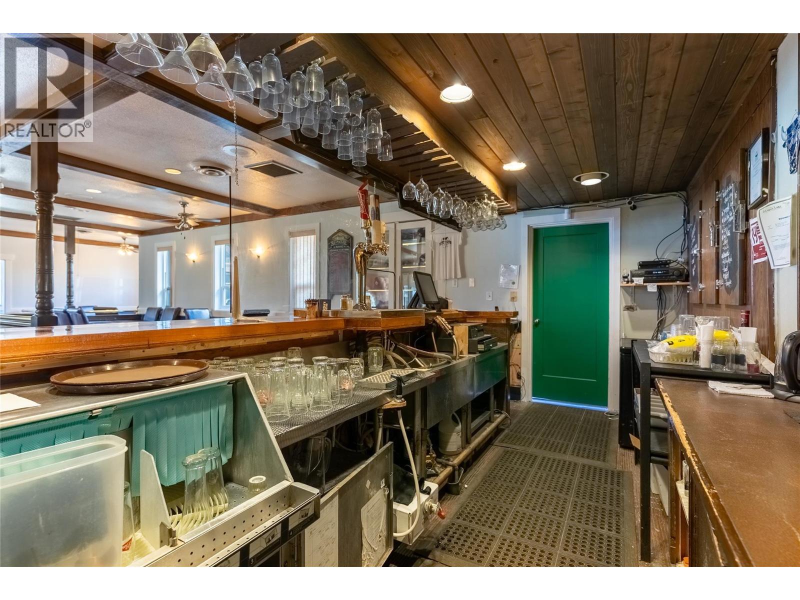 245 Ponderosa Avenue, Logan Lake, British Columbia  V0K 1W0 - Photo 12 - 10385184