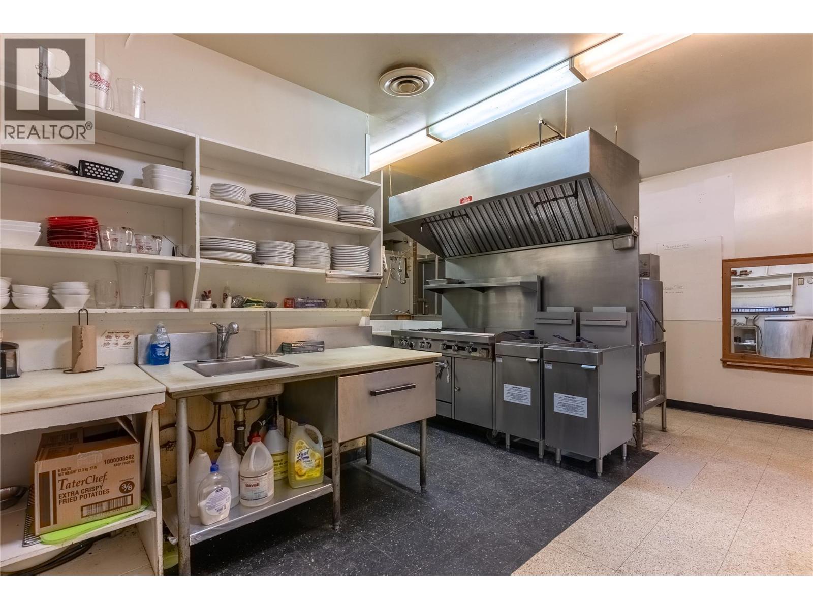 245 Ponderosa Avenue, Logan Lake, British Columbia  V0K 1W0 - Photo 14 - 10385184