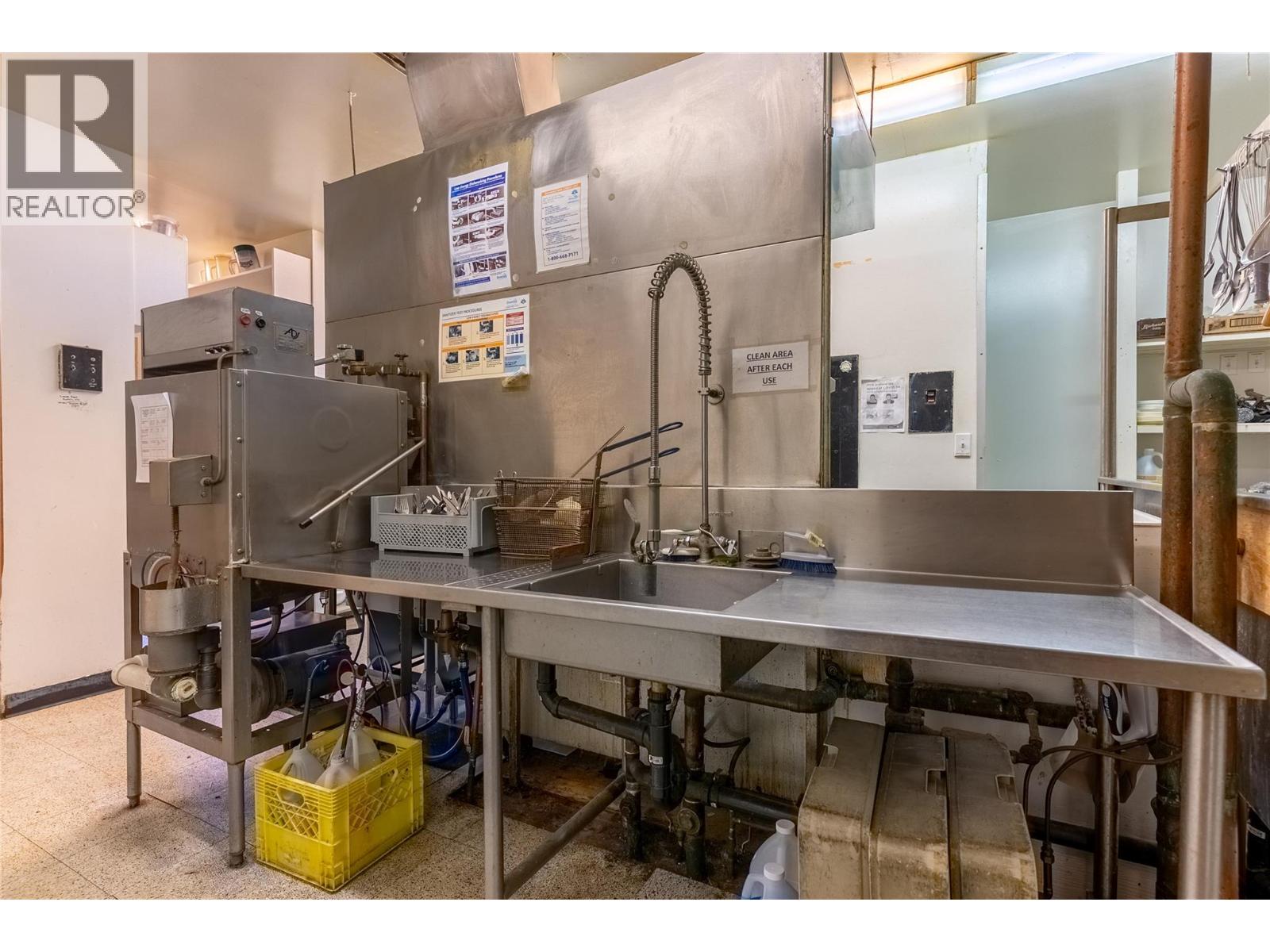 245 Ponderosa Avenue, Logan Lake, British Columbia  V0K 1W0 - Photo 15 - 10385184