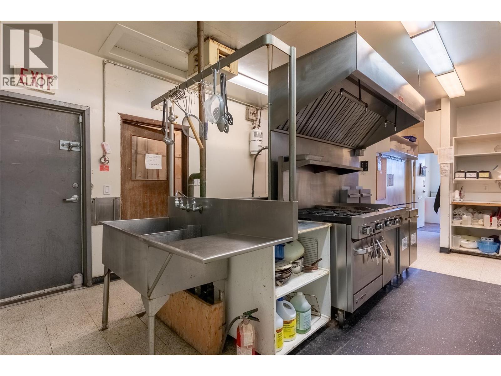 245 Ponderosa Avenue, Logan Lake, British Columbia  V0K 1W0 - Photo 16 - 10385184