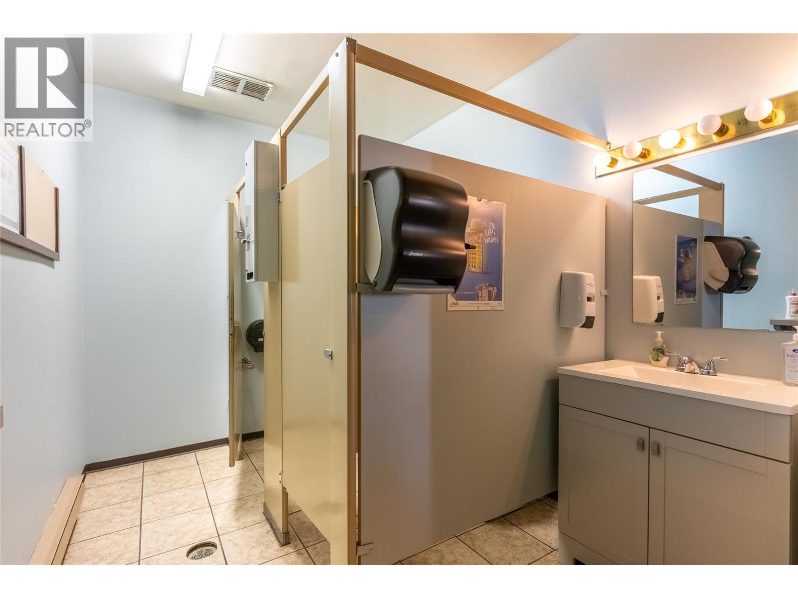 245 Ponderosa Avenue, Logan Lake, British Columbia  V0K 1W0 - Photo 21 - 10385184