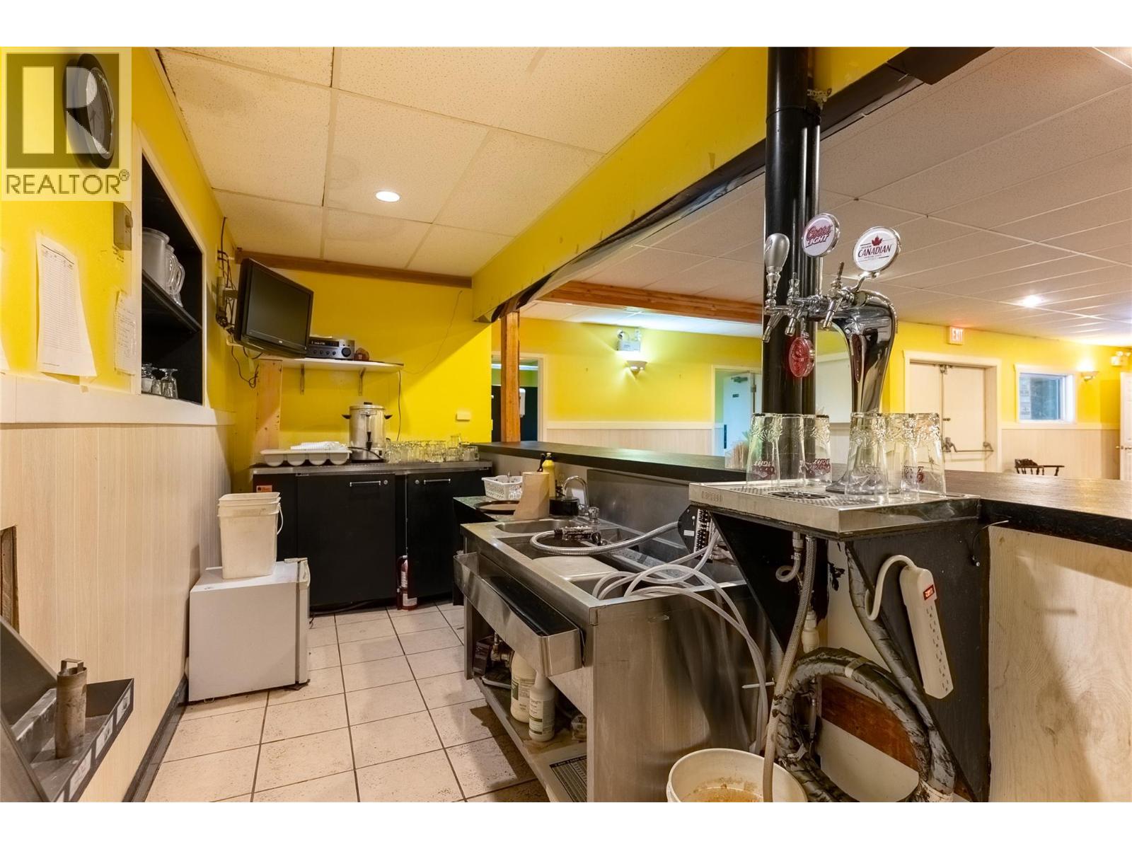 245 Ponderosa Avenue, Logan Lake, British Columbia  V0K 1W0 - Photo 34 - 10385184