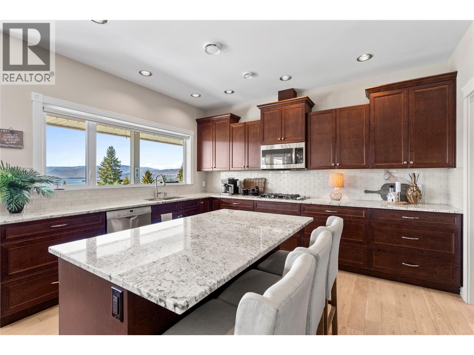 3643 Mcbride Road, Blind Bay, British Columbia  V0E 1H1 - Photo 14 - 10376597