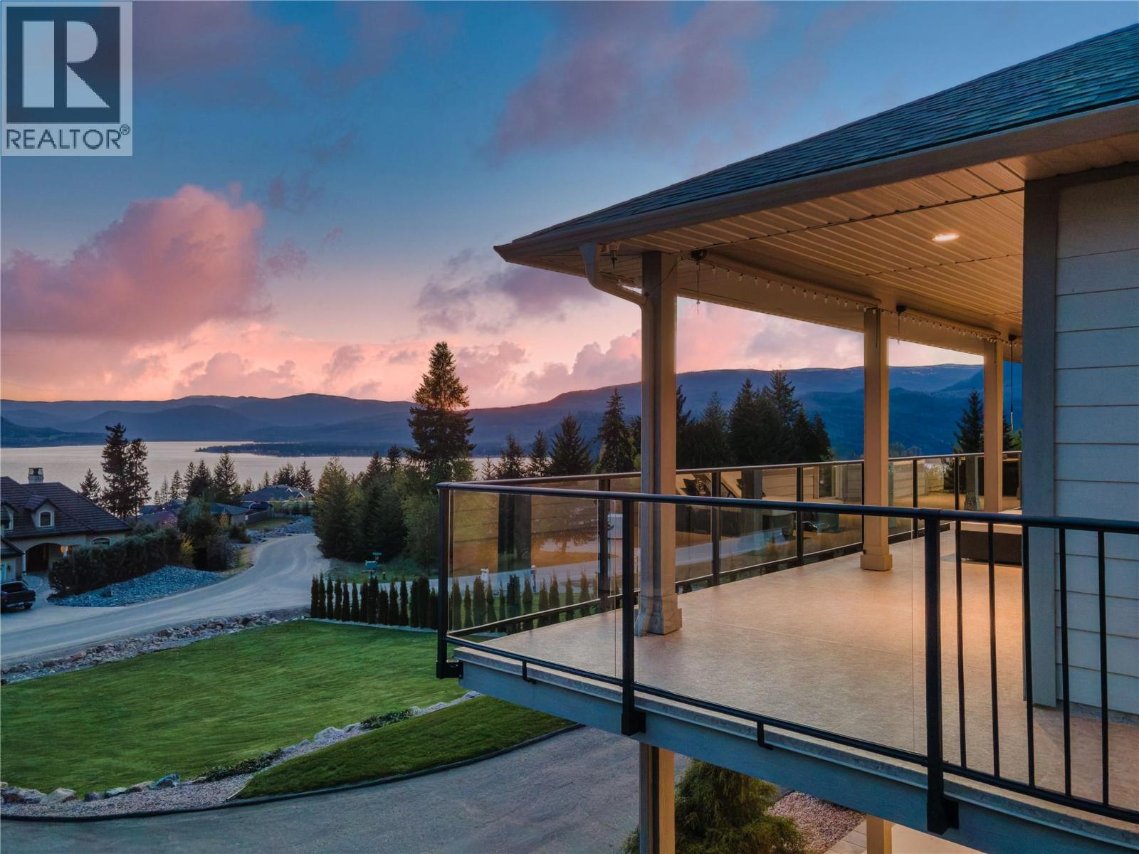 3643 Mcbride Road, Blind Bay, British Columbia  V0E 1H1 - Photo 2 - 10376597