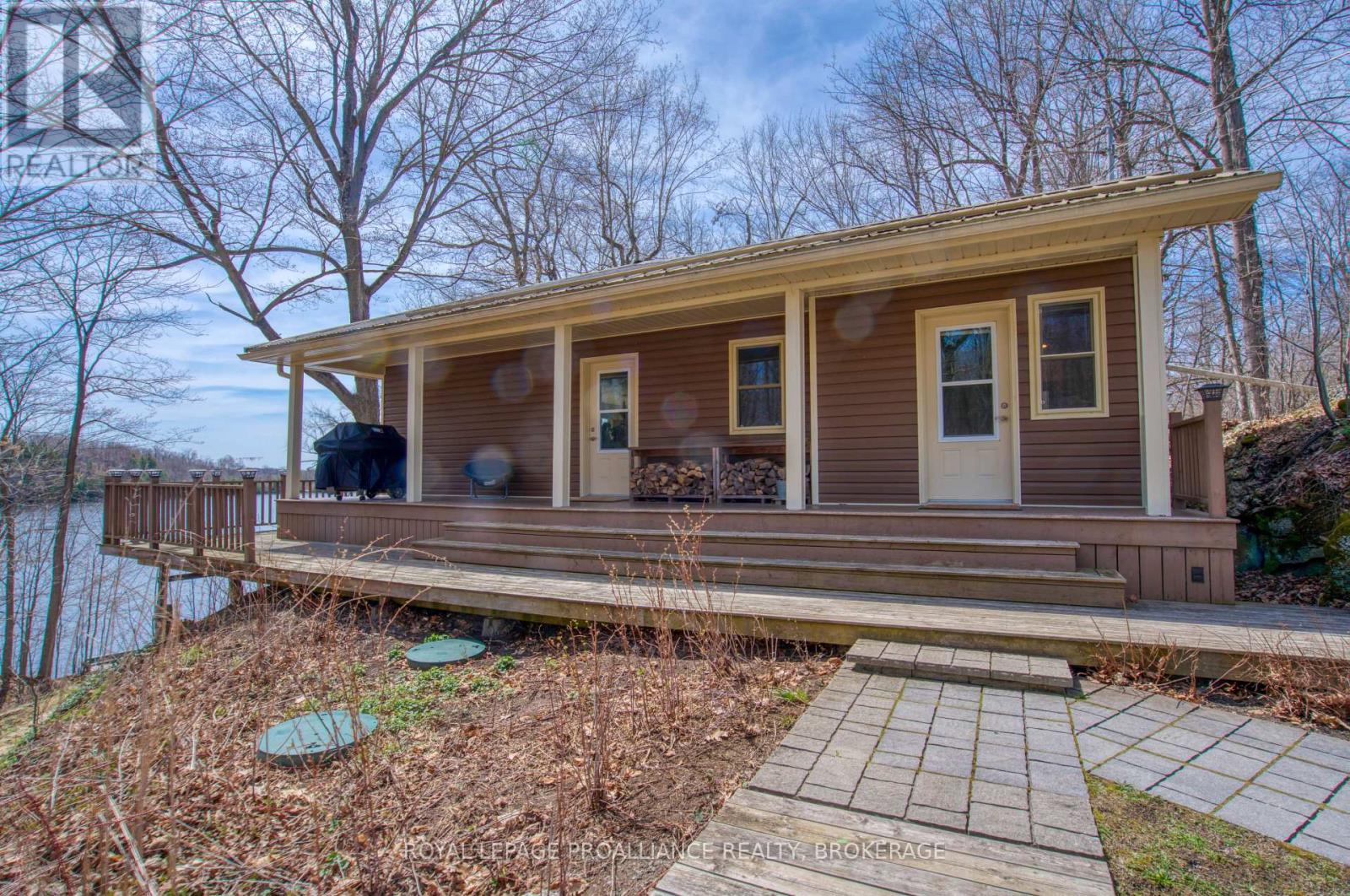 471 STAFFORD LANE, Frontenac, Ontario