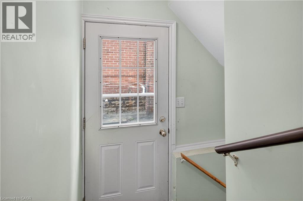 207 Rosslyn Avenue S, Hamilton, Ontario  L8M 3J6 - Photo 35 - 40821717