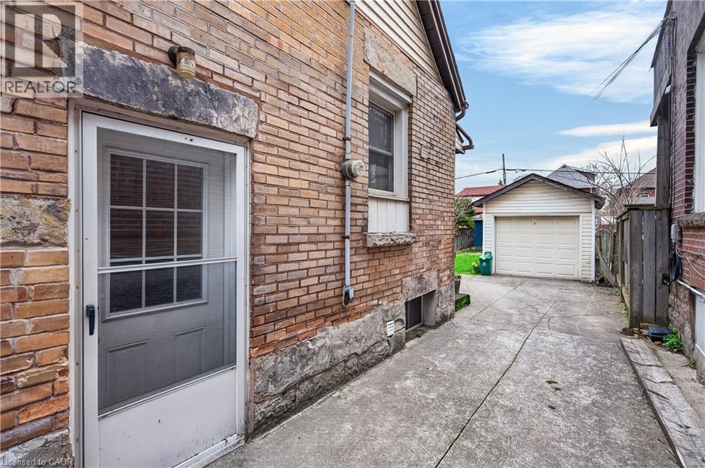 207 Rosslyn Avenue S, Hamilton, Ontario  L8M 3J6 - Photo 38 - 40821717