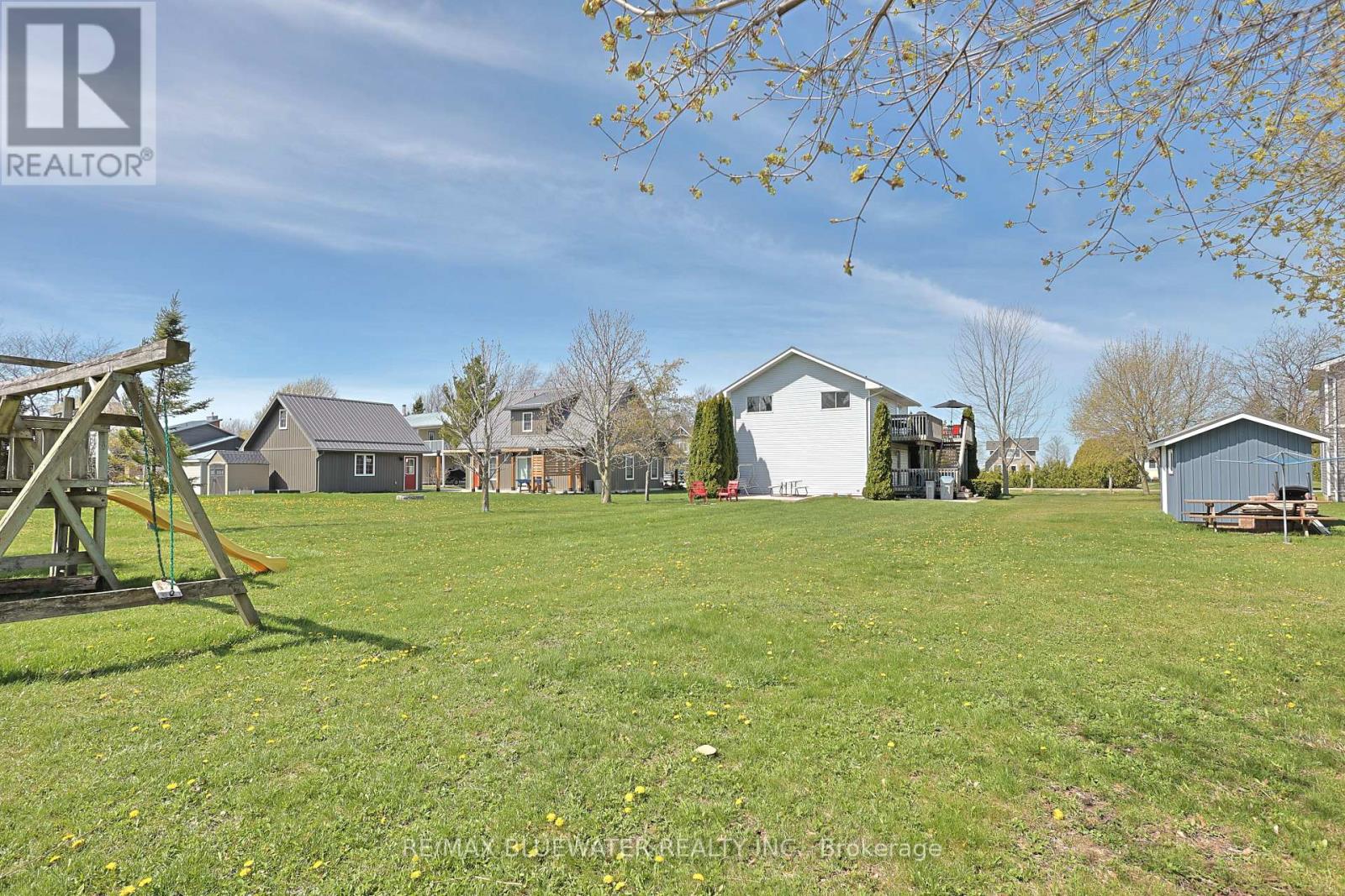 74156 Bluehaven Beach Drive, Bluewater, Ontario  N0M 2T0 - Photo 10 - X13054132