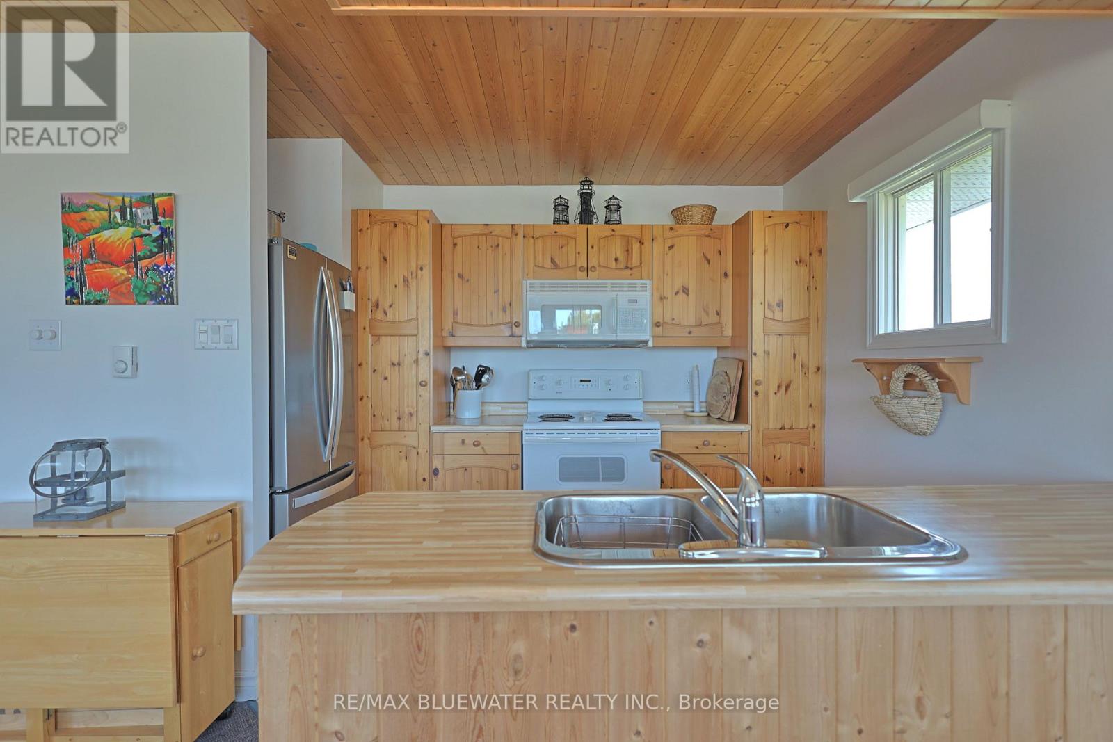 74156 Bluehaven Beach Drive, Bluewater, Ontario  N0M 2T0 - Photo 23 - X13054132