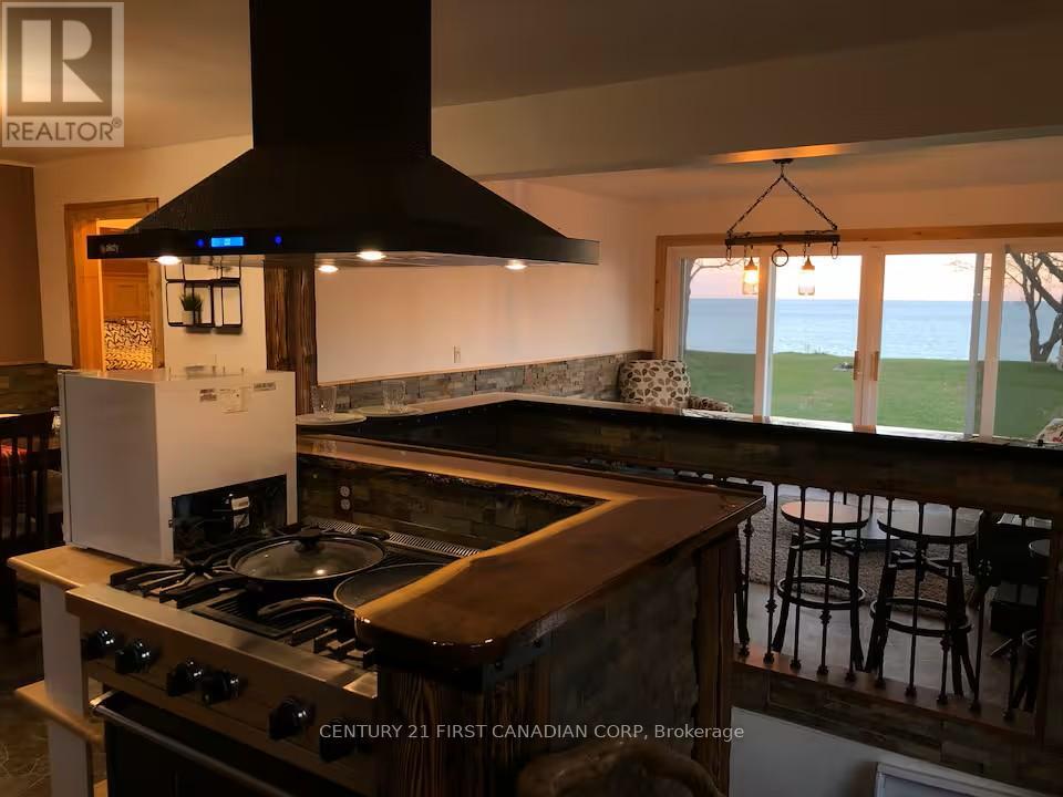 4578 Talbot Trail, Chatham-Kent, Ontario  N0P 2A0 - Photo 10 - X13054160