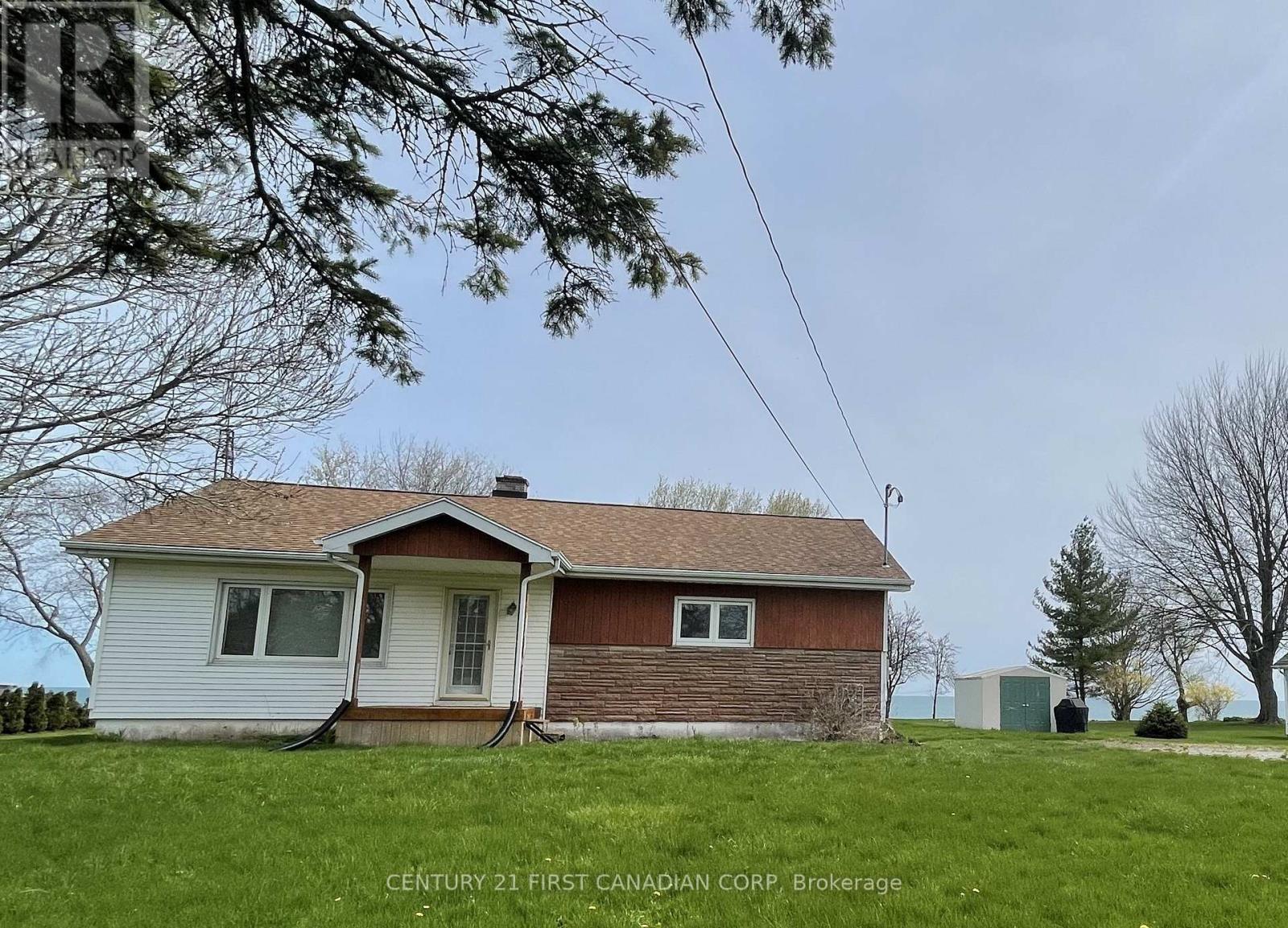 4578 Talbot Trail, Chatham-Kent, Ontario  N0P 2A0 - Photo 2 - X13054160