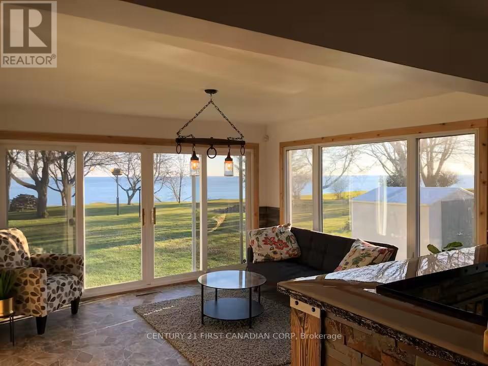 4578 Talbot Trail, Chatham-Kent, Ontario  N0P 2A0 - Photo 4 - X13054160