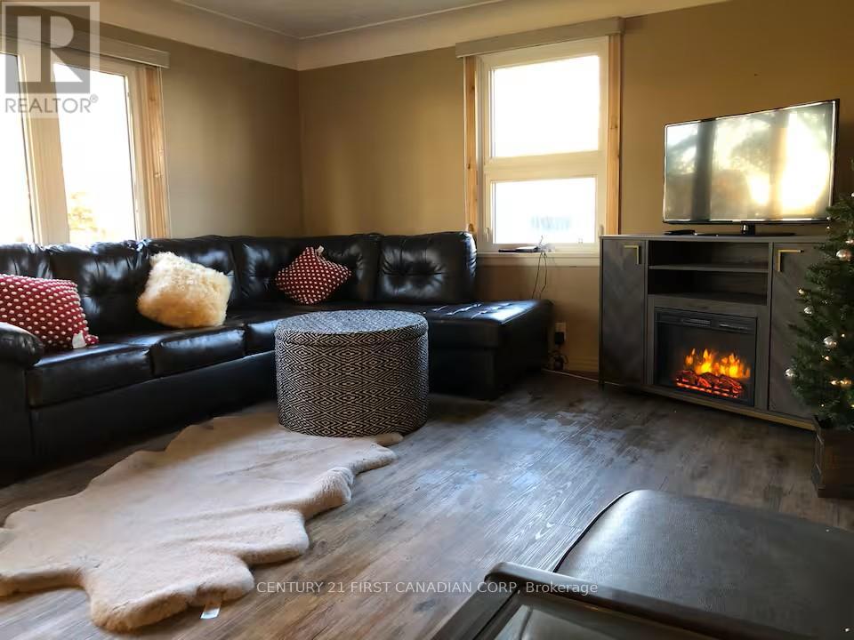 4578 Talbot Trail, Chatham-Kent, Ontario  N0P 2A0 - Photo 7 - X13054160