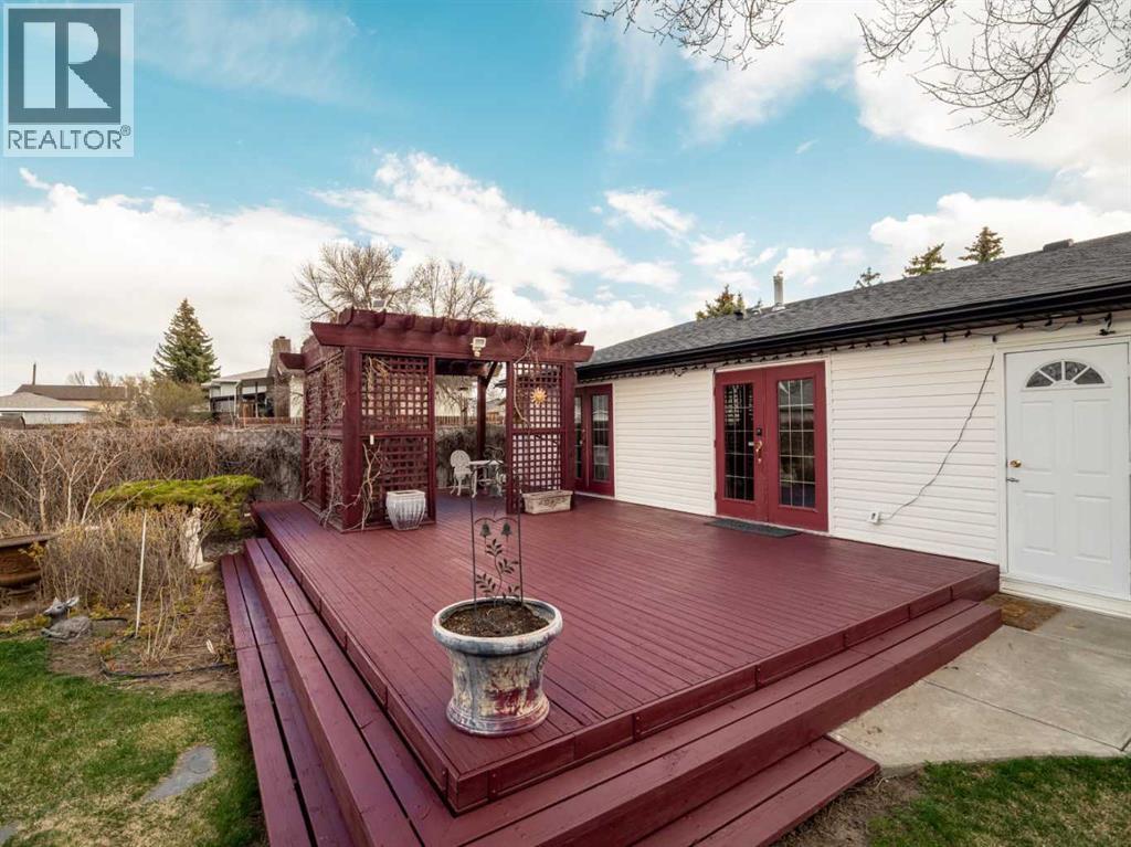 1006 9 Street N, Lethbridge, Alberta  T1H 1Z8 - Photo 40 - A2303858