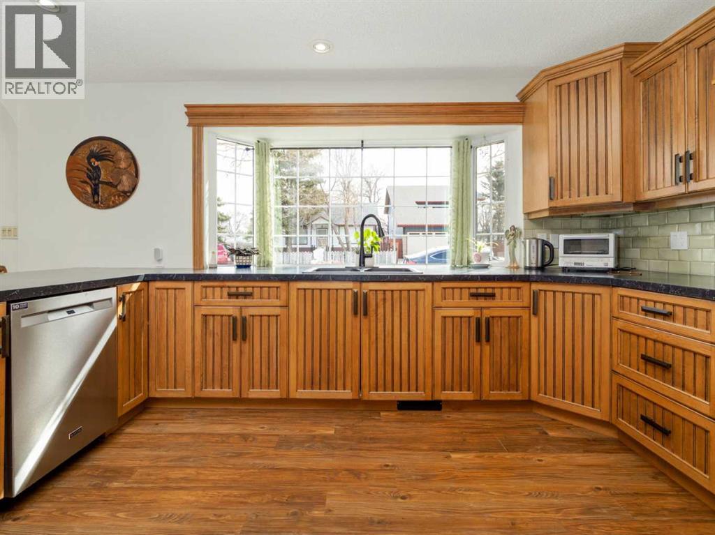 1006 9 Street N, Lethbridge, Alberta  T1H 1Z8 - Photo 16 - A2303858