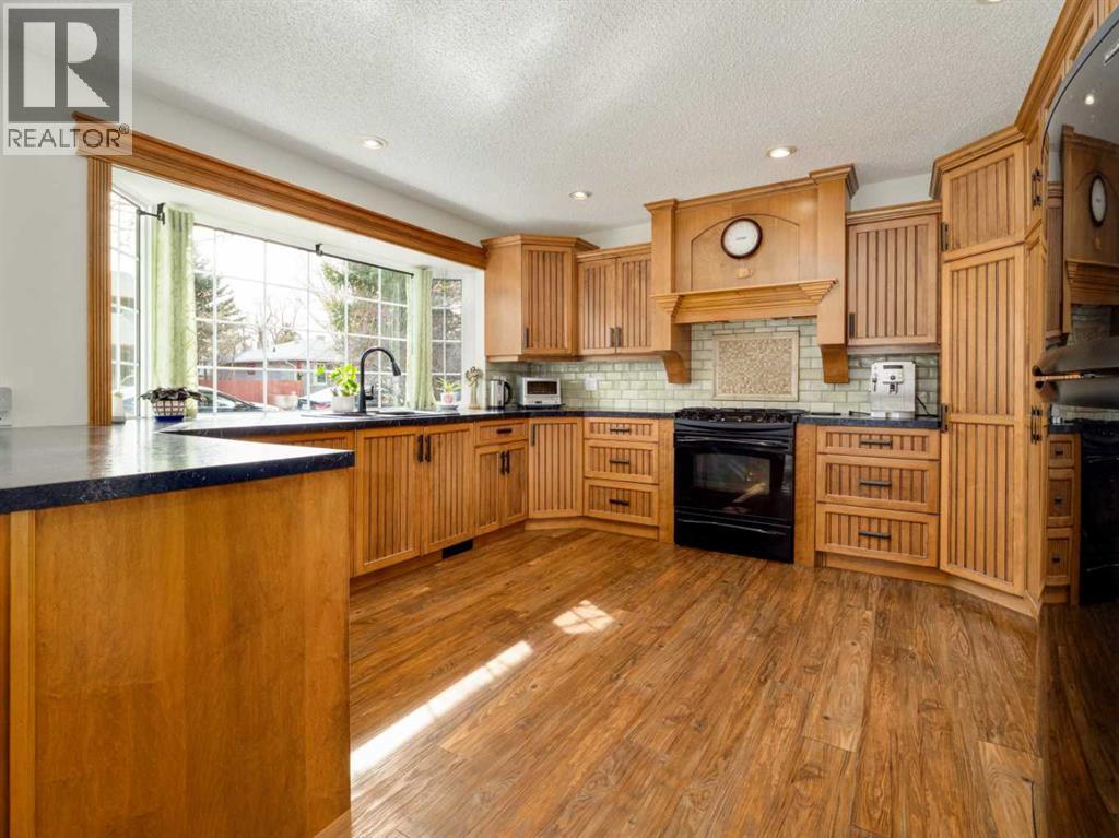 1006 9 Street N, Lethbridge, Alberta  T1H 1Z8 - Photo 15 - A2303858