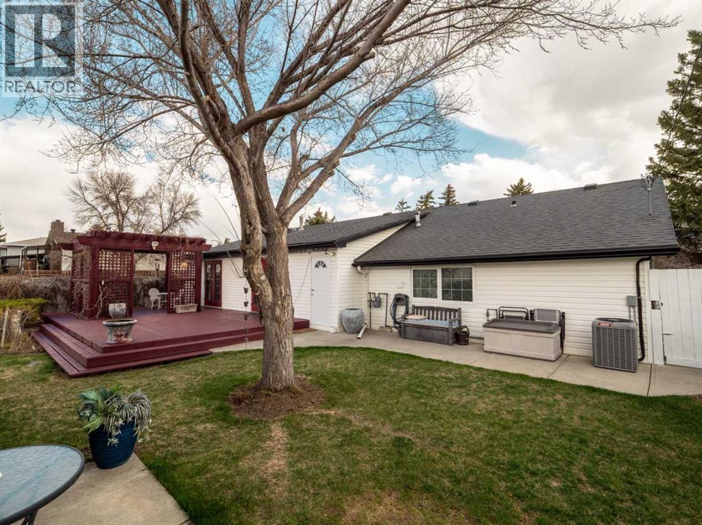 1006 9 Street N, Lethbridge, Alberta  T1H 1Z8 - Photo 39 - A2303858