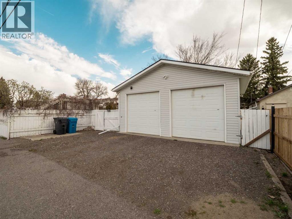 1006 9 Street N, Lethbridge, Alberta  T1H 1Z8 - Photo 46 - A2303858