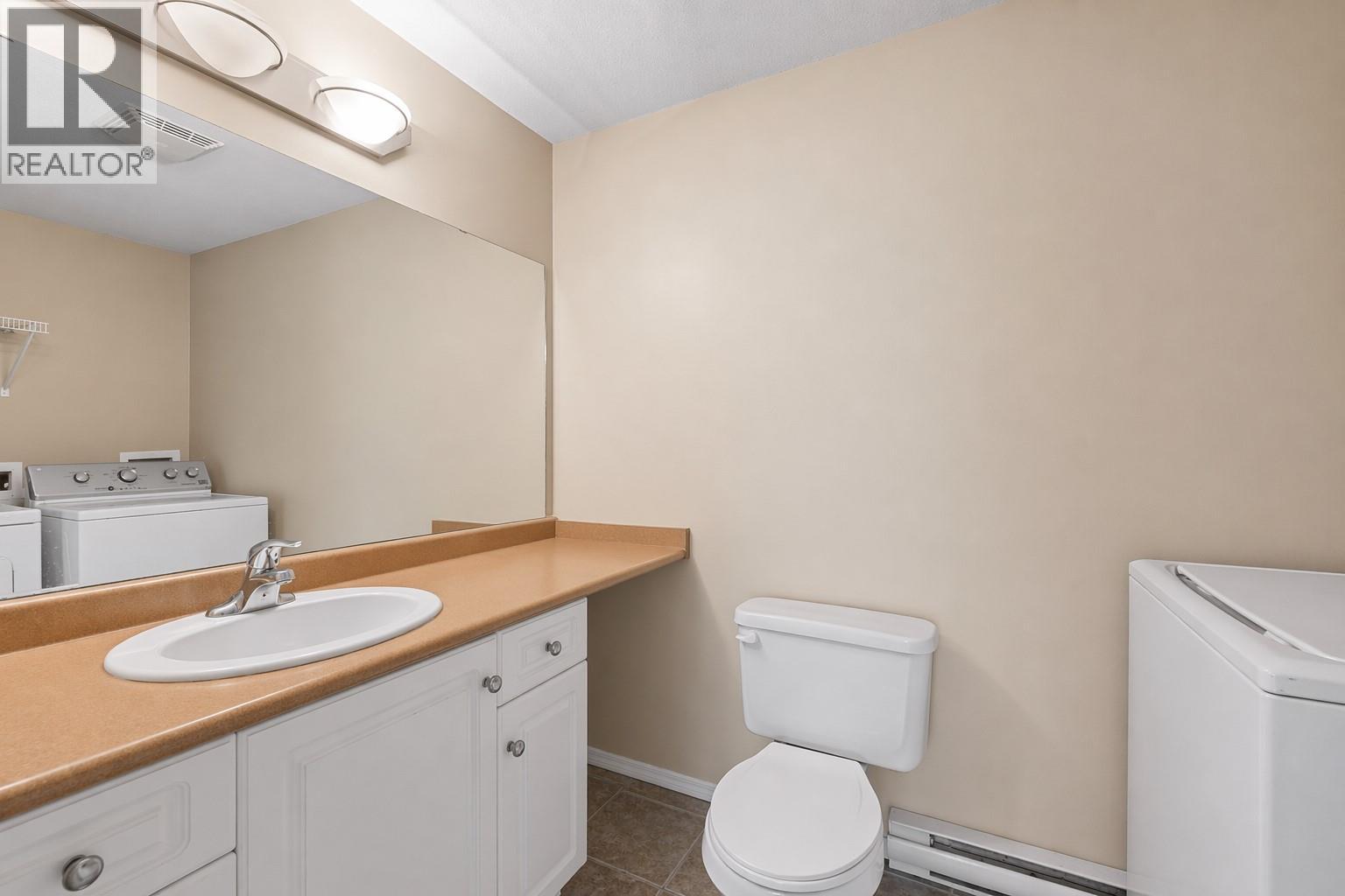 1320 Graham Street, Kelowna, British Columbia  V1Y 9X7 - Photo 31 - 10383809