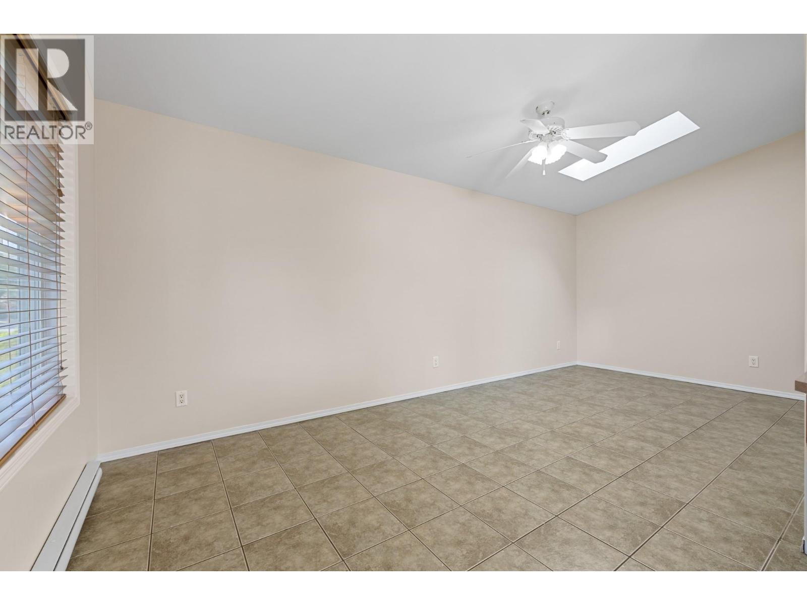 1320 Graham Street, Kelowna, British Columbia  V1Y 9X7 - Photo 10 - 10383809