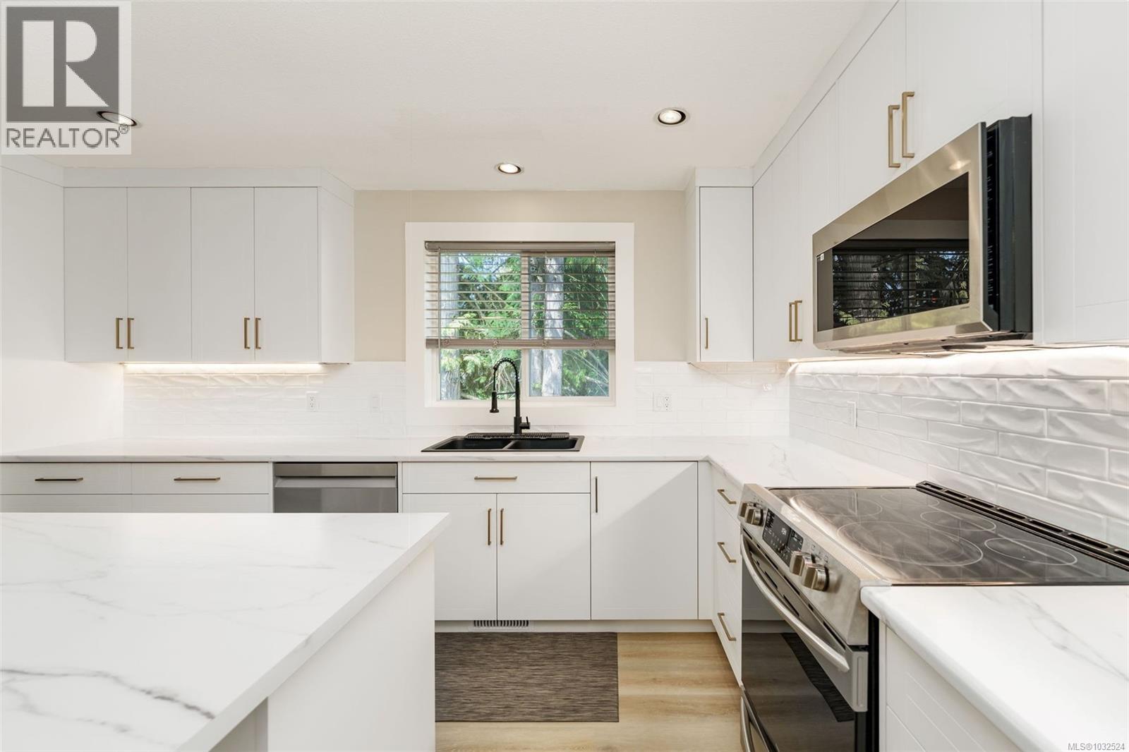 298 Carnduff Pl, Nanaimo, British Columbia  V9R 6Y5 - Photo 10 - 1032524