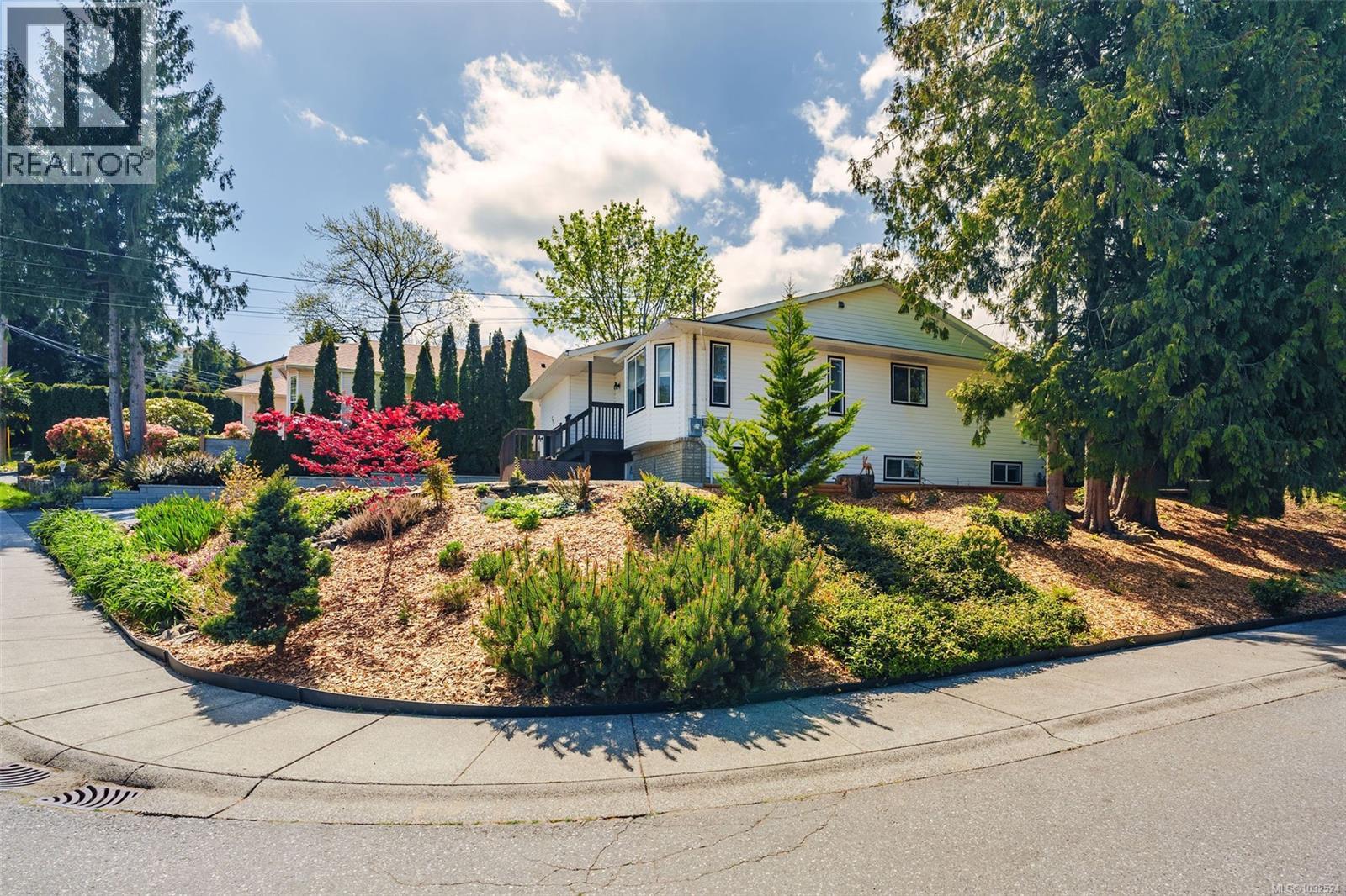 298 Carnduff Pl, Nanaimo, British Columbia  V9R 6Y5 - Photo 2 - 1032524