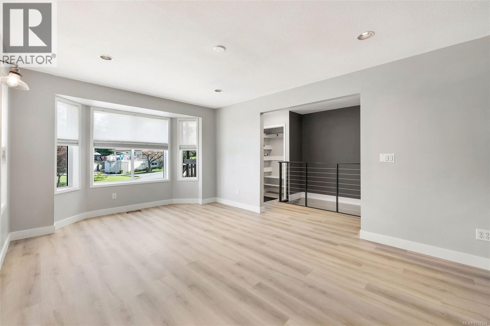 298 Carnduff Pl, Nanaimo, British Columbia  V9R 6Y5 - Photo 6 - 1032524