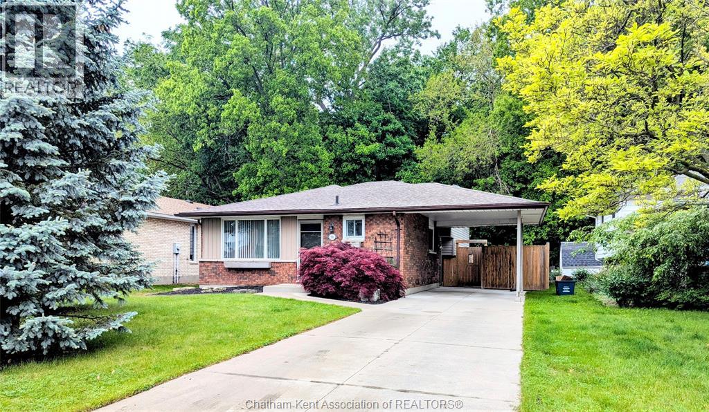 MLS# 26009327: 56 WILLOWDALE PLACE, Chatham, Canada