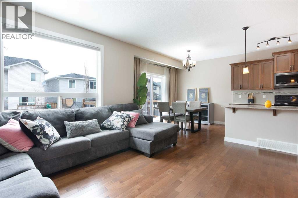 147 Morningside Mews Sw, Airdrie, Alberta  T4B 0X2 - Photo 4 - A2297845