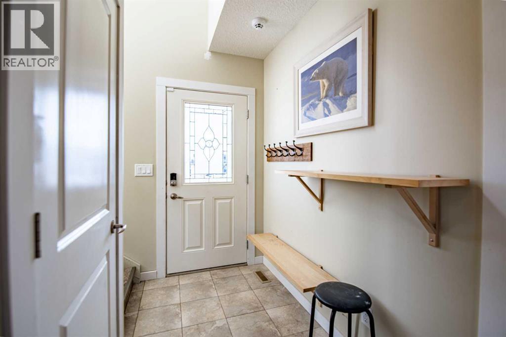 108 Pioneer Way, Blackfalds, Alberta  T0M 0J0 - Photo 3 - A2273308