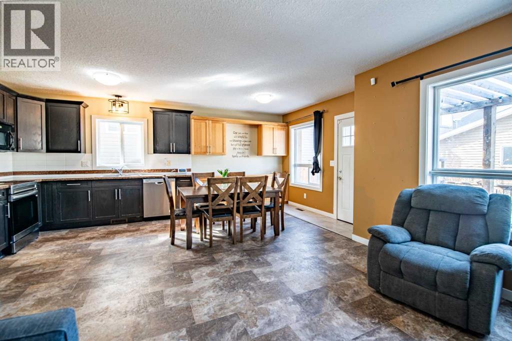 108 Pioneer Way, Blackfalds, Alberta  T0M 0J0 - Photo 5 - A2273308