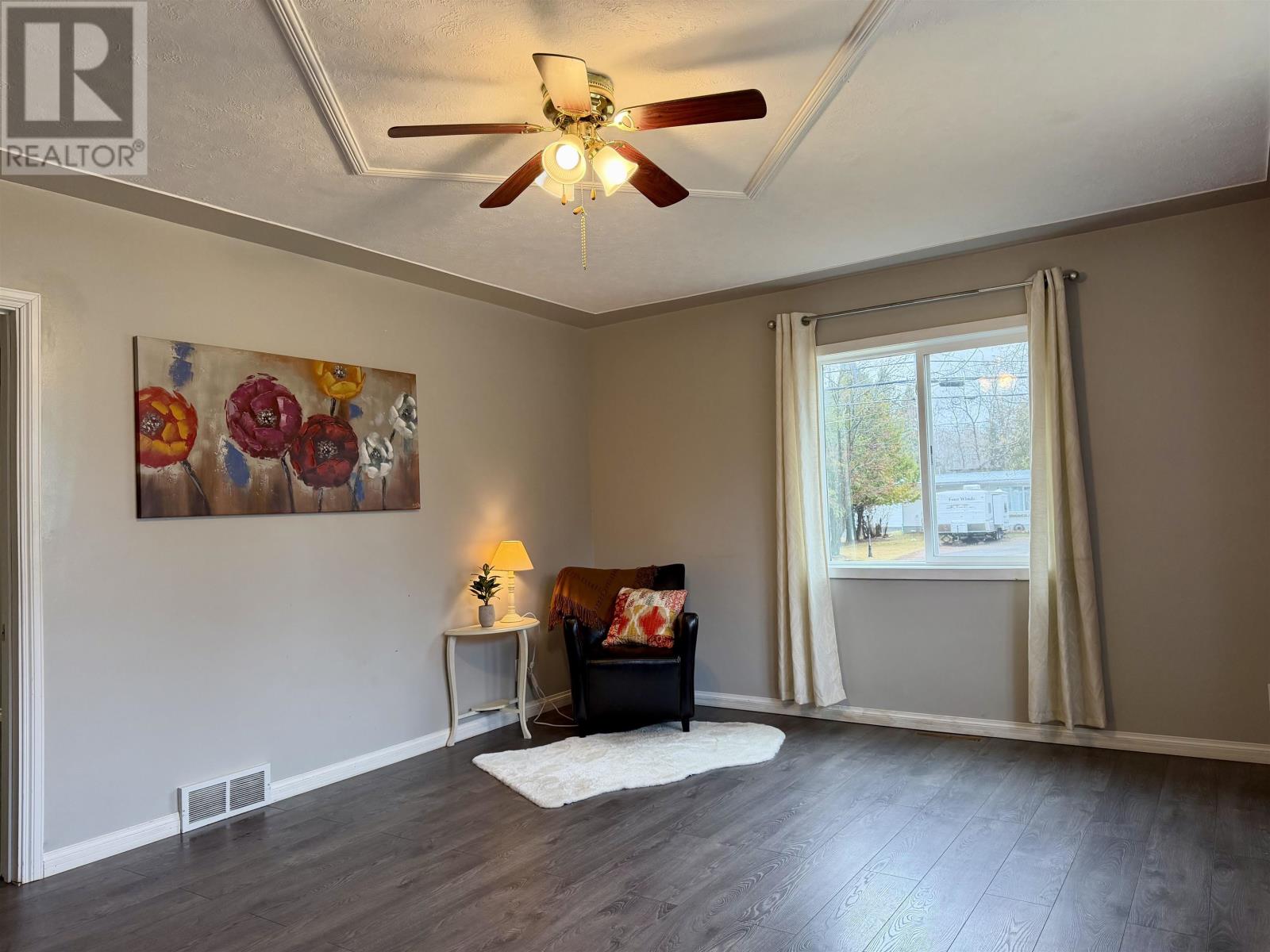 1653 Sunset Dr, Fort Frances, Ontario  P9A 2T9 - Photo 4 - TB2600828