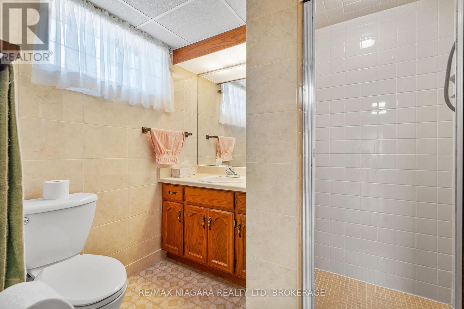 10 King's Grant Road, St. Catharines, Ontario  L2N 2R8 - Photo 25 - X13054228