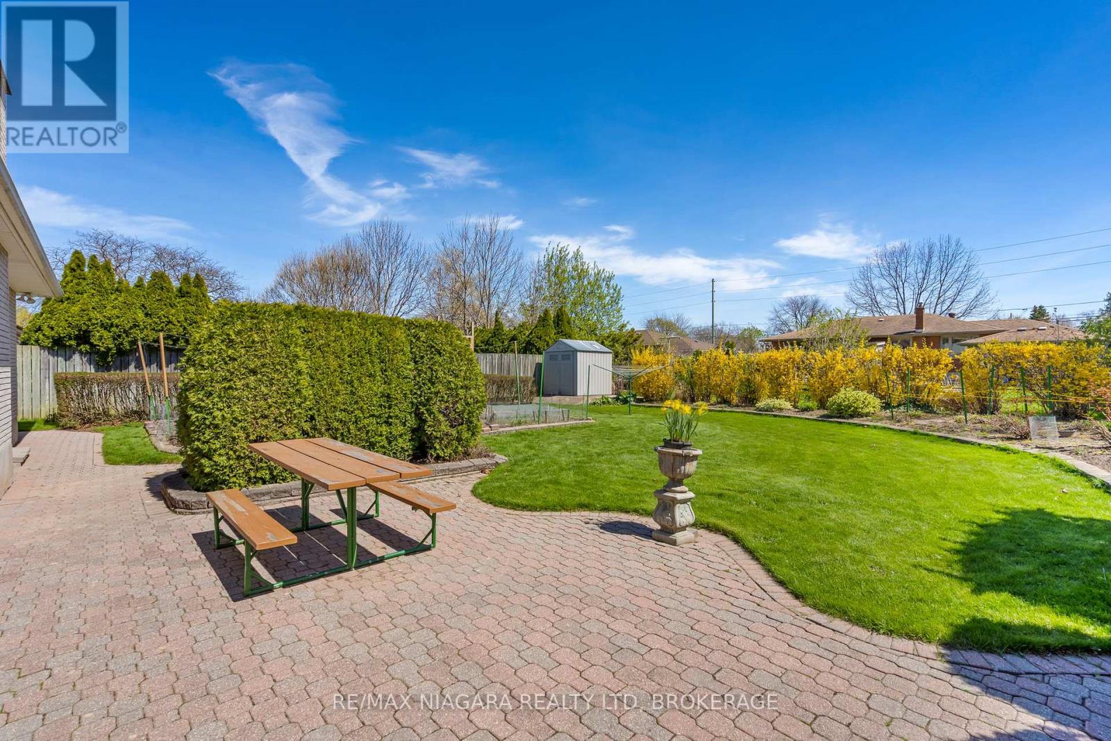 10 King's Grant Road, St. Catharines, Ontario  L2N 2R8 - Photo 29 - X13054228