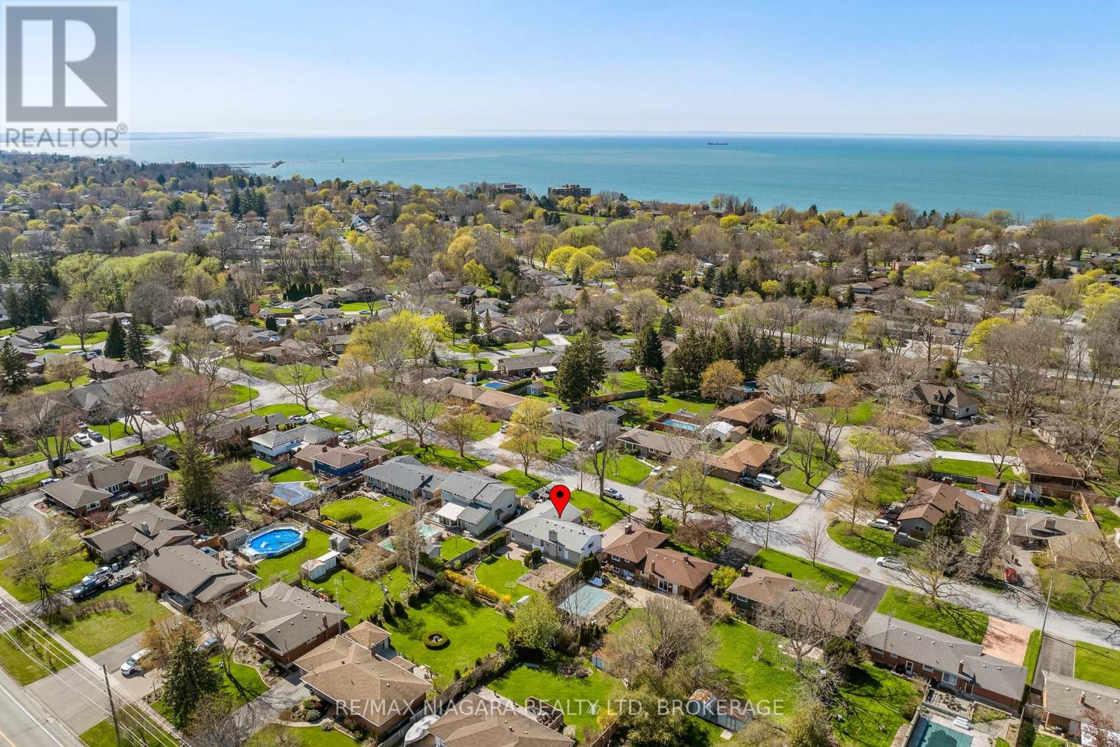 10 King's Grant Road, St. Catharines, Ontario  L2N 2R8 - Photo 38 - X13054228