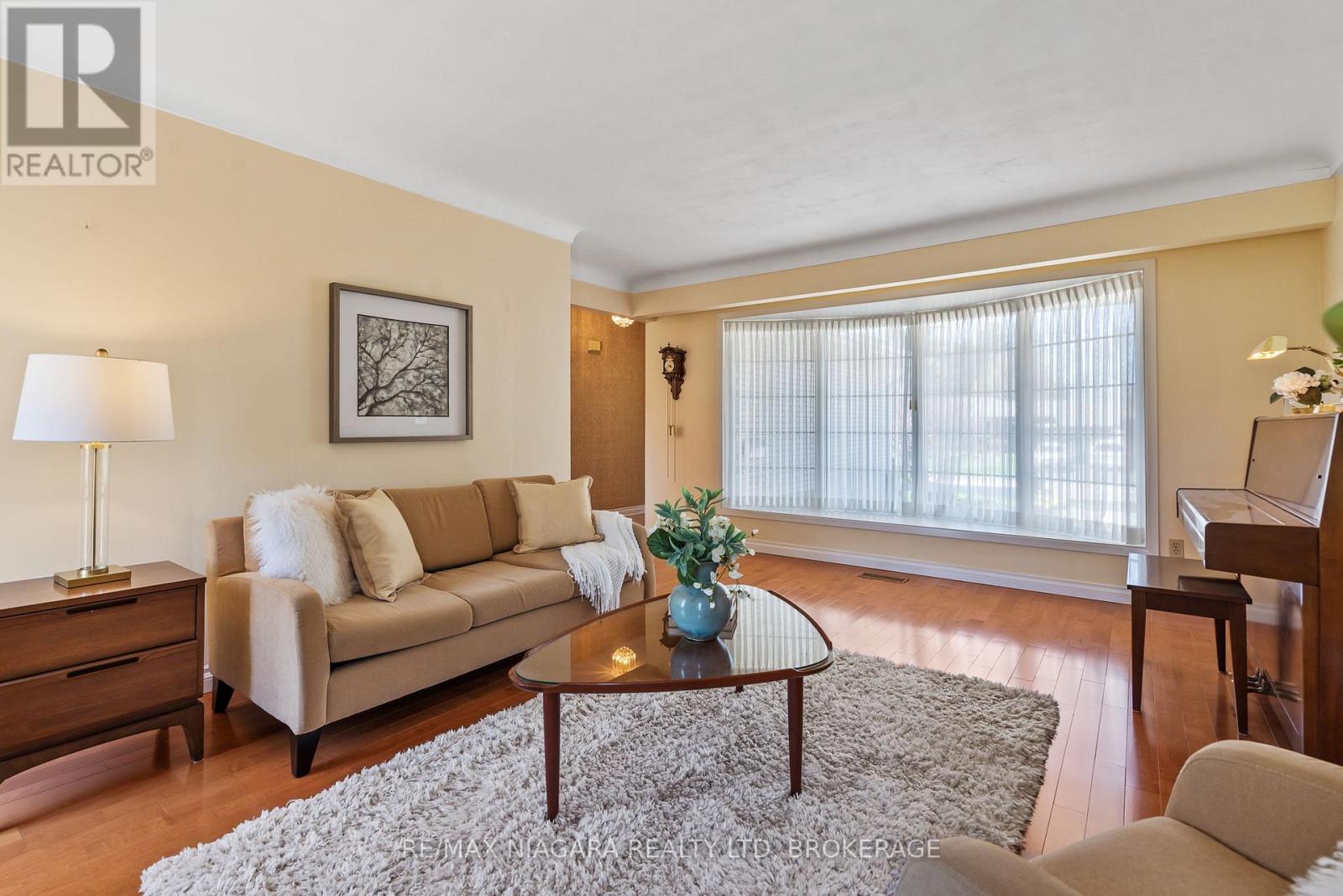 10 King's Grant Road, St. Catharines, Ontario  L2N 2R8 - Photo 7 - X13054228