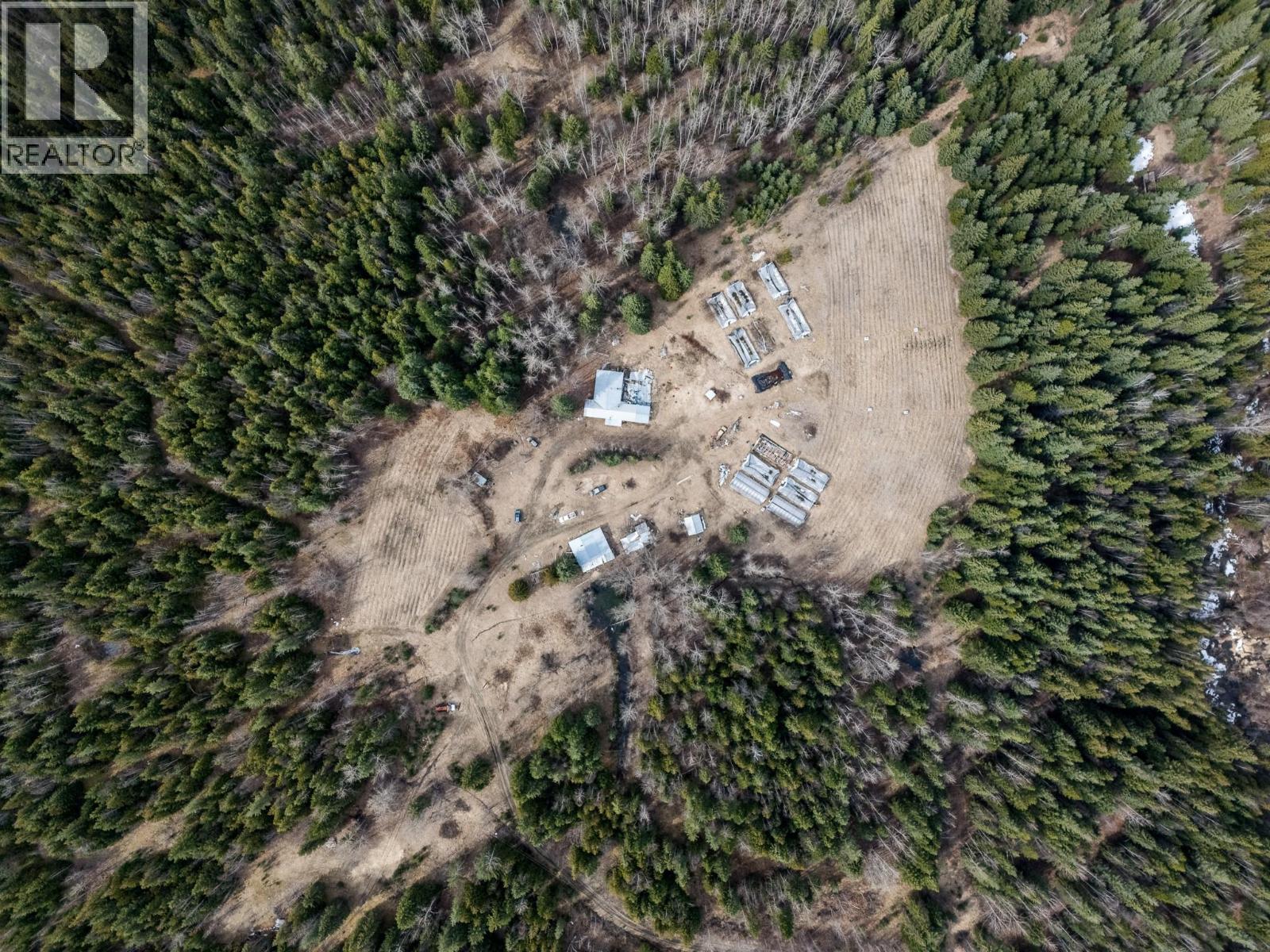 3584 Barriere South Road, Barriere, British Columbia  V0E 1E0 - Photo 14 - 10384943