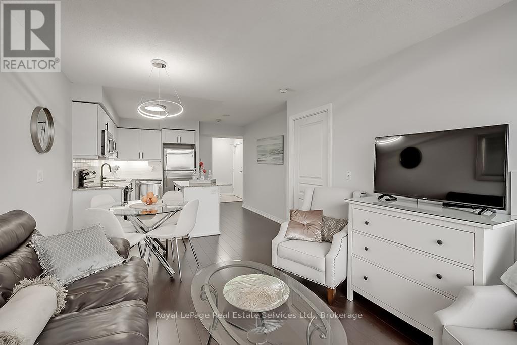 1205 - 1940 Ironstone Drive, Burlington, Ontario  L7L 0E4 - Photo 15 - W13054180