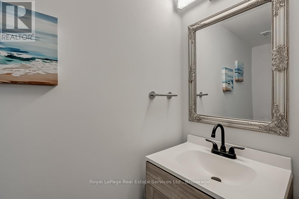 1205 - 1940 Ironstone Drive, Burlington, Ontario  L7L 0E4 - Photo 21 - W13054180