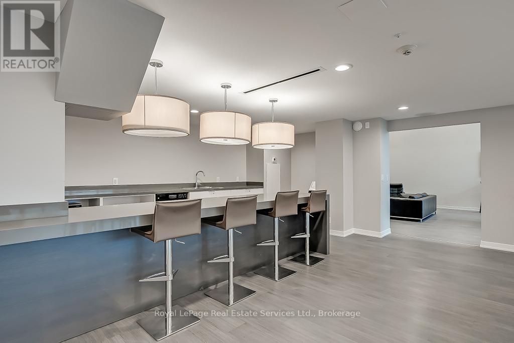 1205 - 1940 Ironstone Drive, Burlington, Ontario  L7L 0E4 - Photo 28 - W13054180