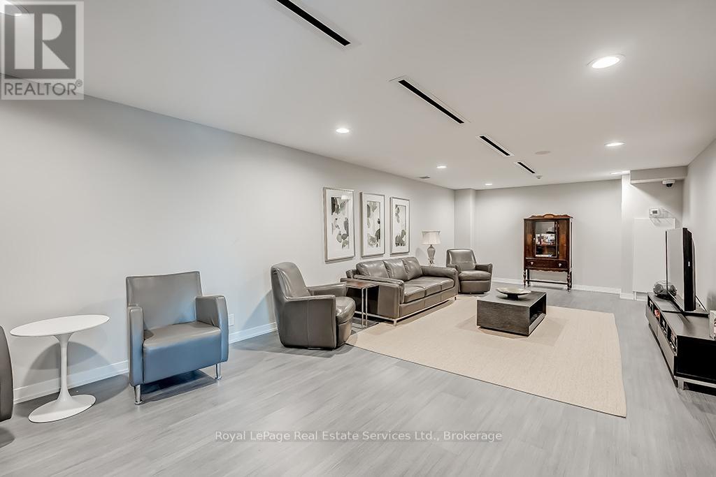 1205 - 1940 Ironstone Drive, Burlington, Ontario  L7L 0E4 - Photo 36 - W13054180