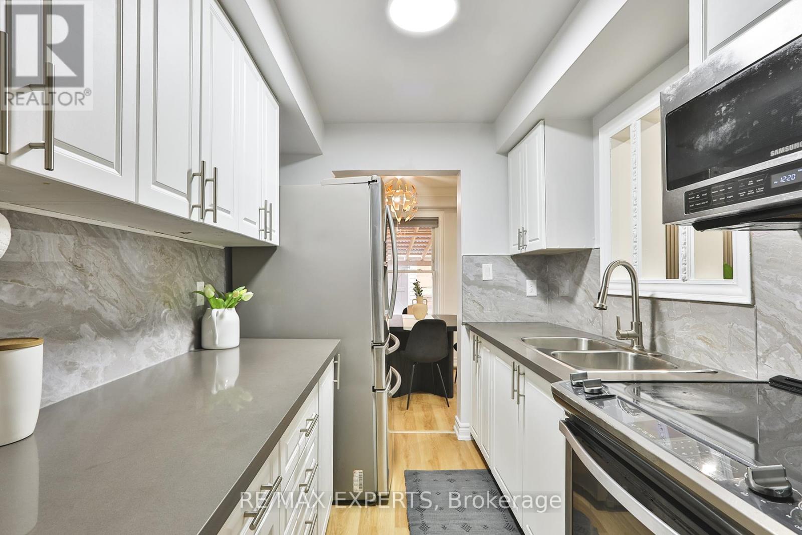 16 Hetherington Place, Brampton, Ontario  L6S 5M7 - Photo 12 - W13048898