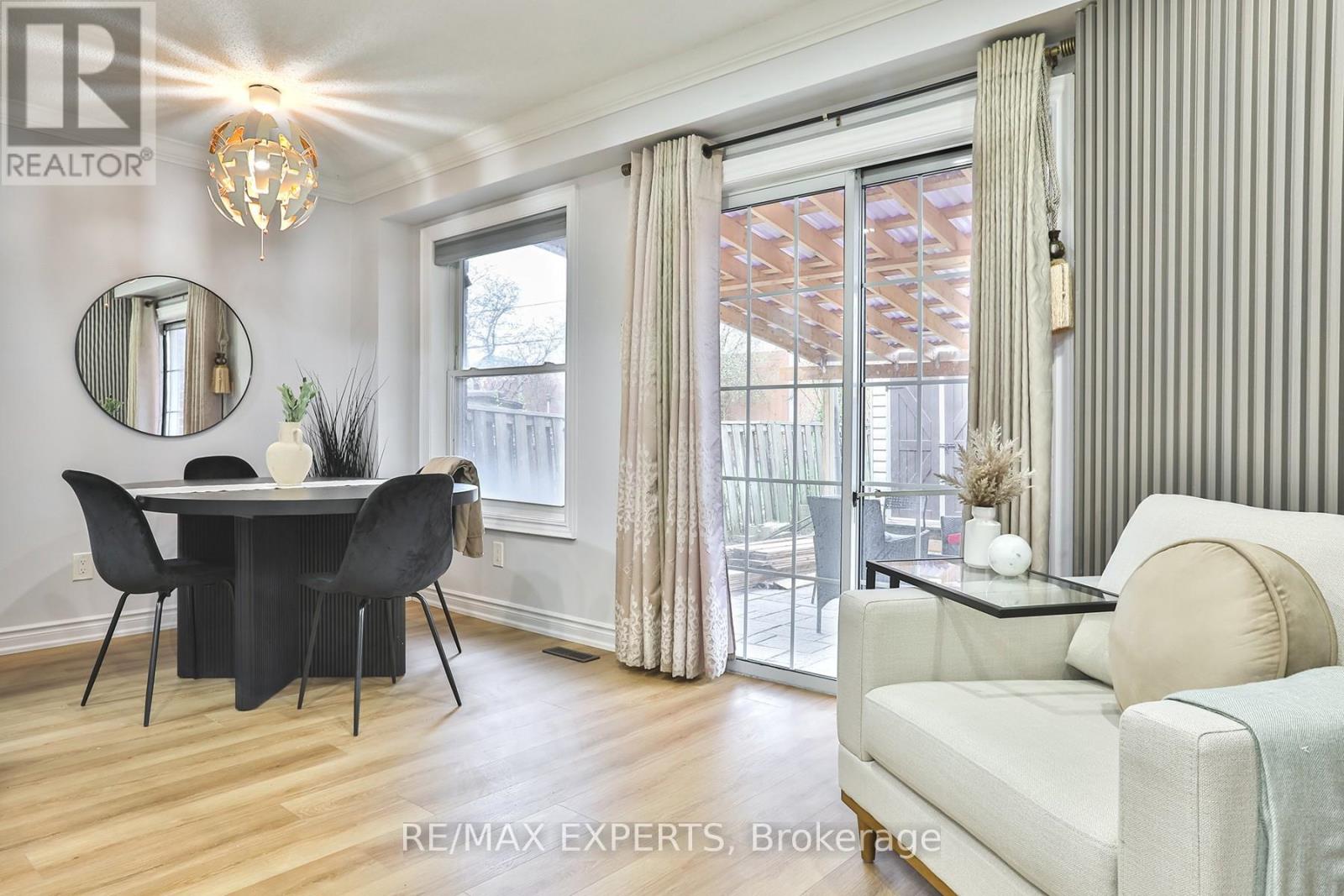 16 Hetherington Place, Brampton, Ontario  L6S 5M7 - Photo 9 - W13048898