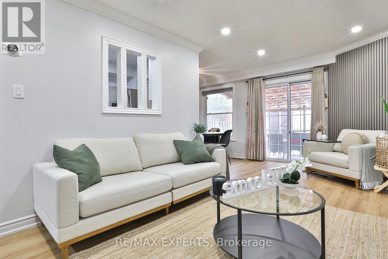 16 Hetherington Place, Brampton, Ontario  L6S 5M7 - Photo 8 - W13048898