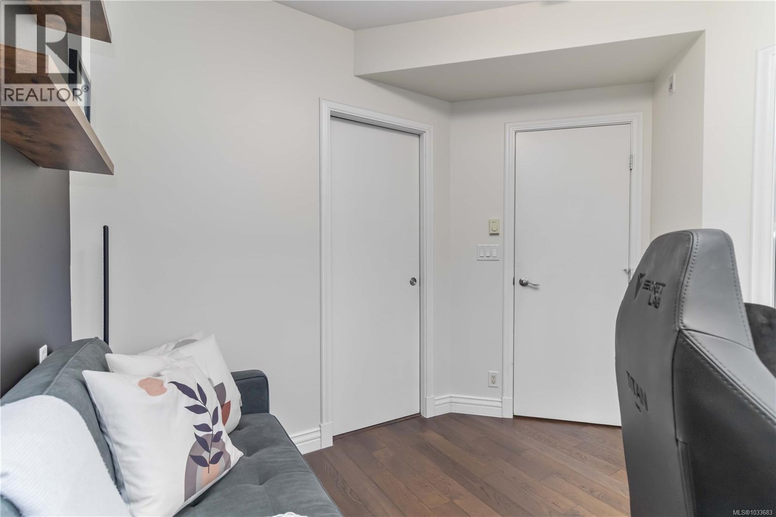 217 1335 Bear Mountain Pkwy, Langford, British Columbia  V9B 6T9 - Photo 33 - 1033683