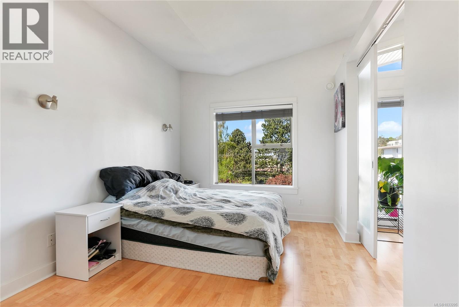 402 1155 Yates St, Victoria, British Columbia  V8V 3N1 - Photo 9 - 1033295